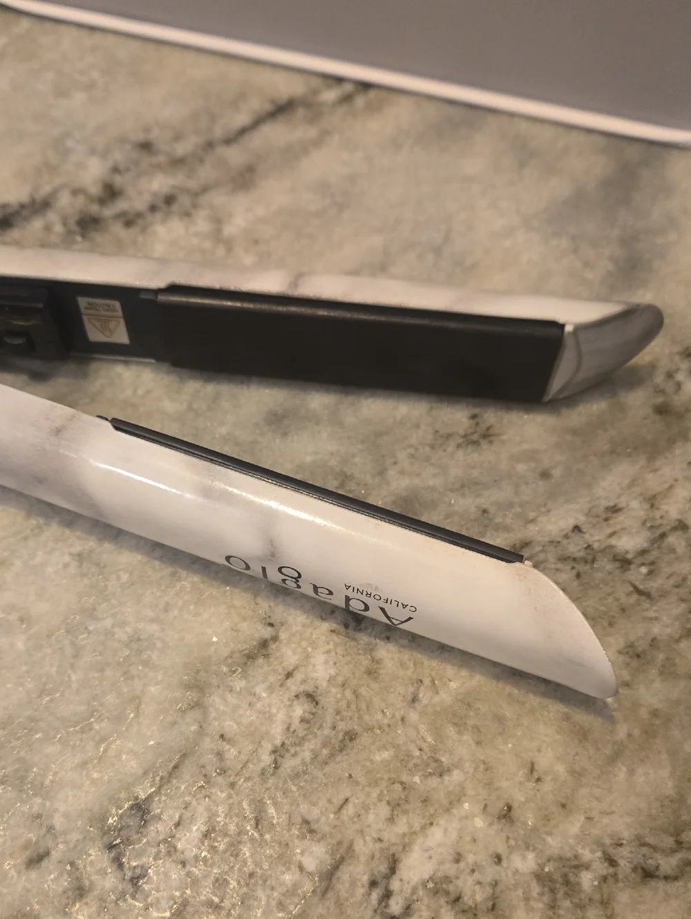 Adagio Ceramic Soft Touch Flat Iron - White